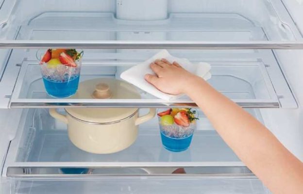 Chia sẻ cách vệ sinh tủ lạnh nhanh chóng hiệu quả đơn giản 