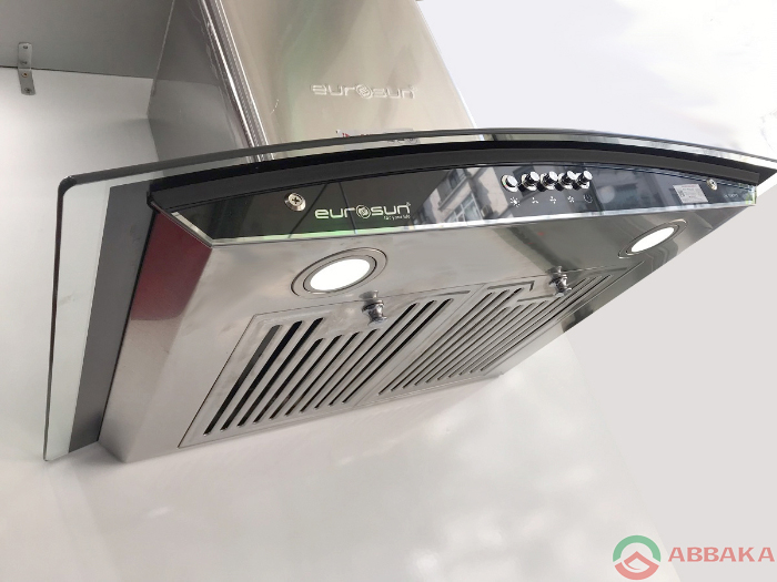 Đèn Led chiếu sáng hiệu quả trên Máy hút mùi Eurosun EH-90K10